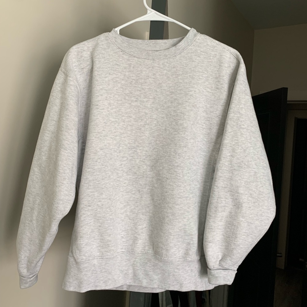 Heather grey pullover